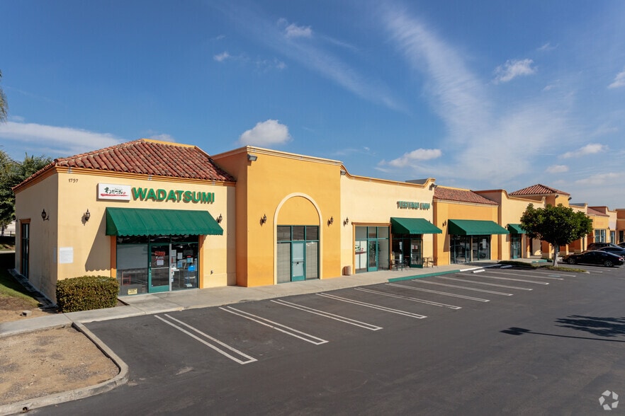 More Photos Of 1725-1757 W Carson St, Torrance Unknown For Lease