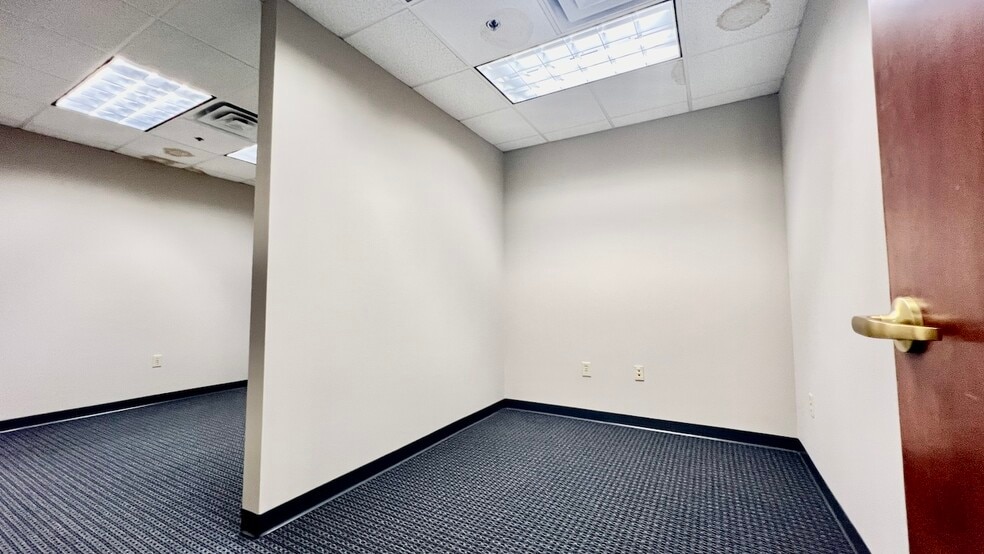 More Photos Of 46 Technology Pky S, Norcross Loft Creative Space For Lease