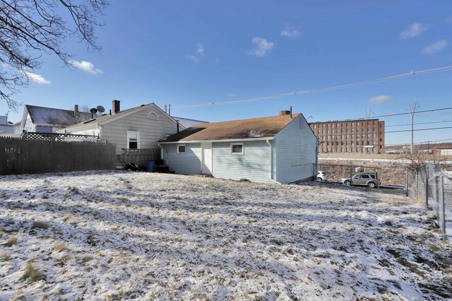 More Photos Of 161 Lindsey St, Fall River Office Residential For Sale