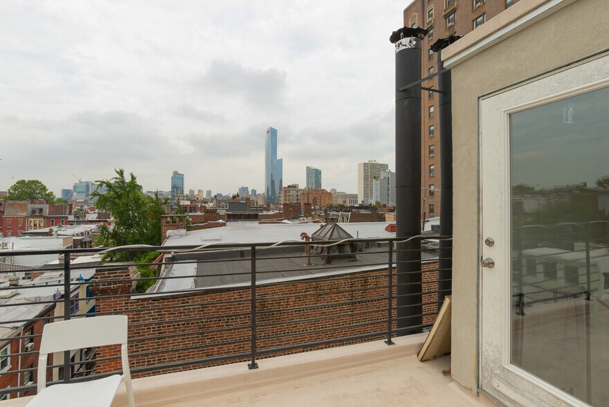More Photos Of 2020 Locust St, Philadelphia Apartments For Sale