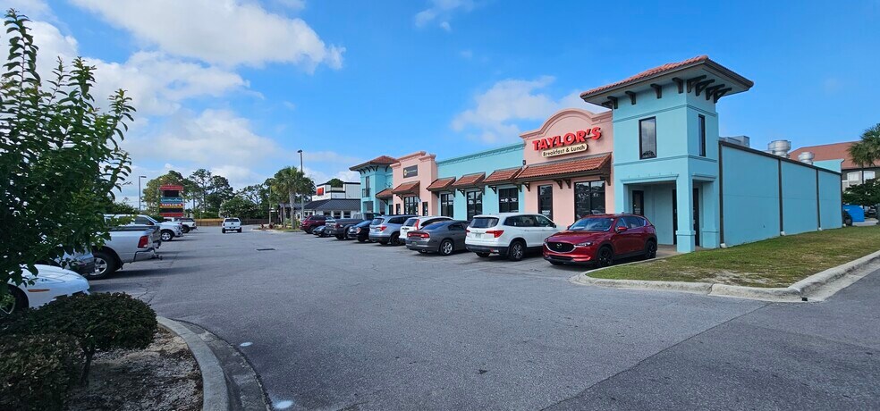 More Photos Of 1114-1120 Thomas Dr, Panama City Beach Restaurant For Sale