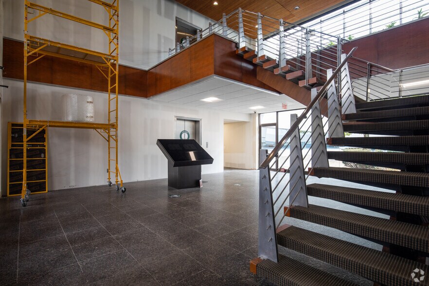 More Photos Of 6800 Jericho Tpke, Syosset Office For Lease