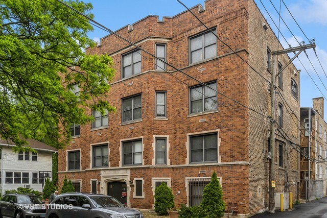 Primary Photo Of 1165 E 54th Pl, Chicago Sorority Fraternity House For Sale