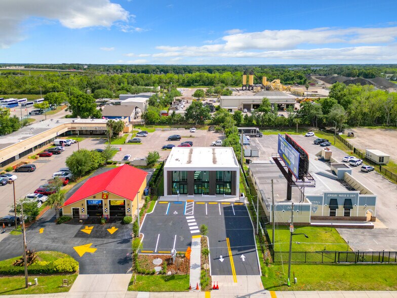 More Photos Of 12324 W Colonial Dr, Winter Garden Storefront Retail Office For Lease
