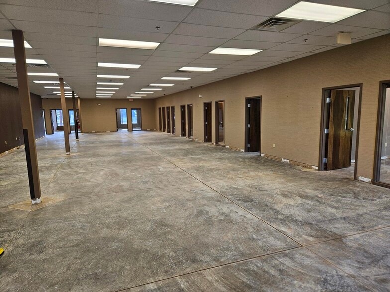 More Photos Of 3750 Naturally Fresh Blvd, Atlanta Office For Lease