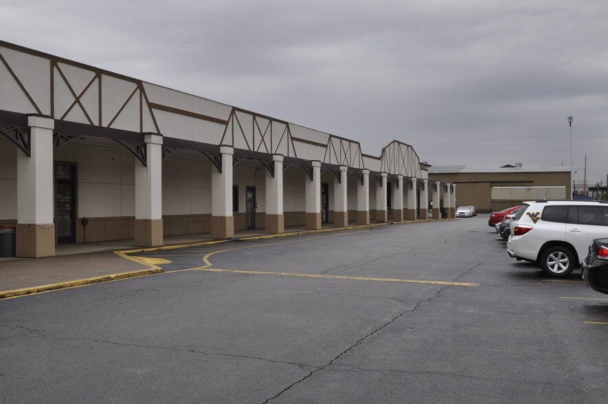 Primary Photo Of 1412-1418 MacCorkle Ave SW, Charleston Storefront For Lease