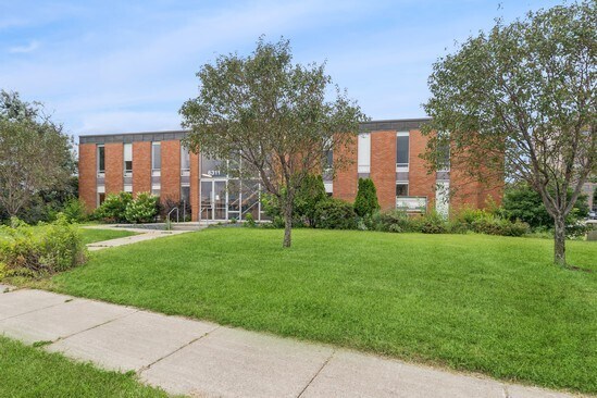 More Photos Of 6311 Wayzata Blvd, Saint Louis Park Office For Sale