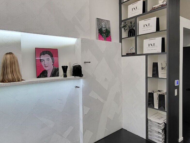 More Photos Of 8358-8360 W 3rd St, Los Angeles Storefront For Lease
