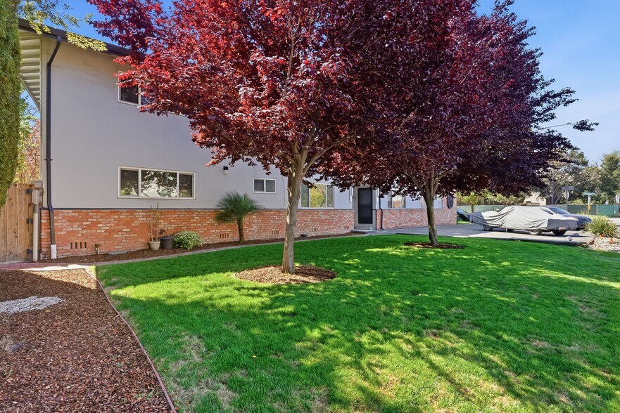 More Photos Of 1255 Woodside Rd, Redwood City Apartments For Sale