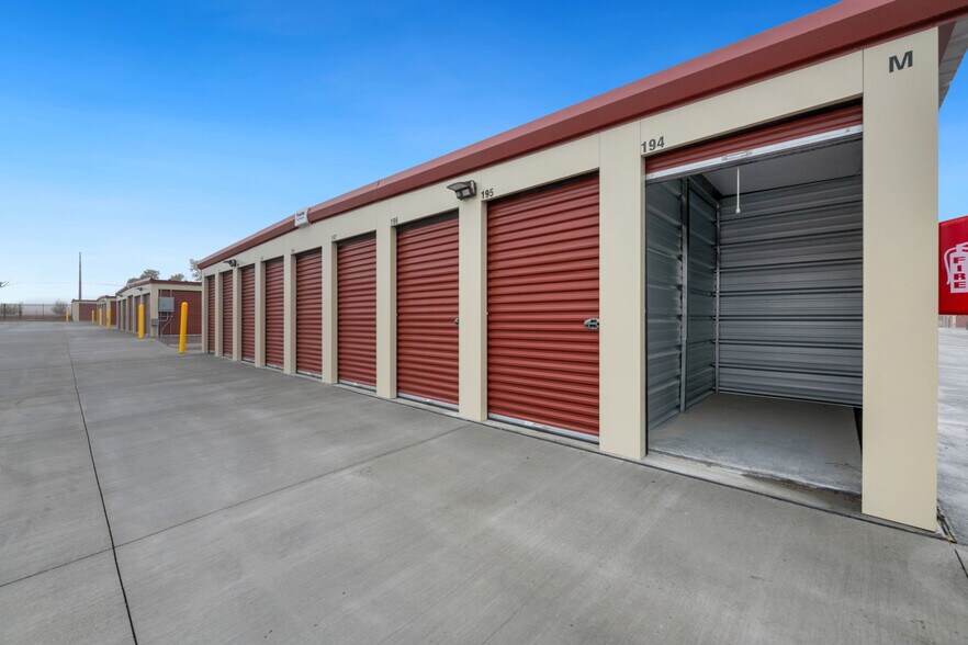 More Photos Of 1919 Wyott Dr, Cheyenne Self Storage For Sale