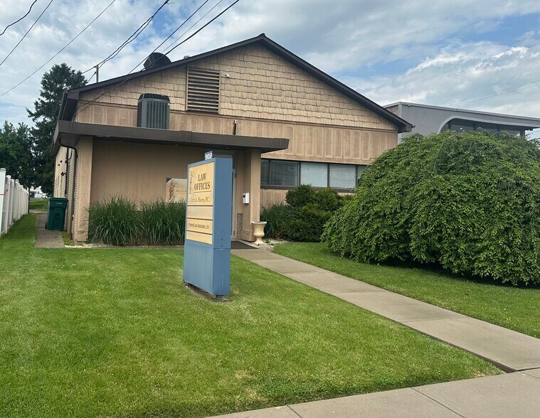 More Photos Of 902 22nd St, Aliquippa Office For Sale