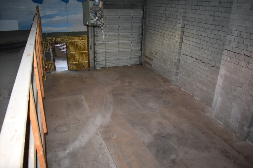 More Photos Of 7848-7856 Salt Lake Ave, Huntington Park Manufacturing For Sale