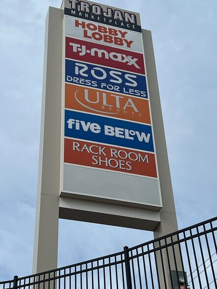 More Photos Of 1307 US Highway 231 S, Troy General Retail For Lease