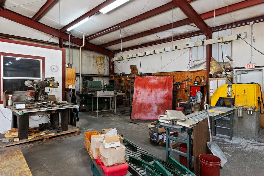 More Photos Of 3100 Adora Teal Way, Crestview Industrial For Sale