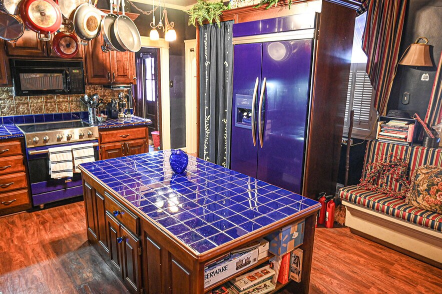 More Photos Of 1272 SW Fillmore St, Topeka Hospitality For Sale