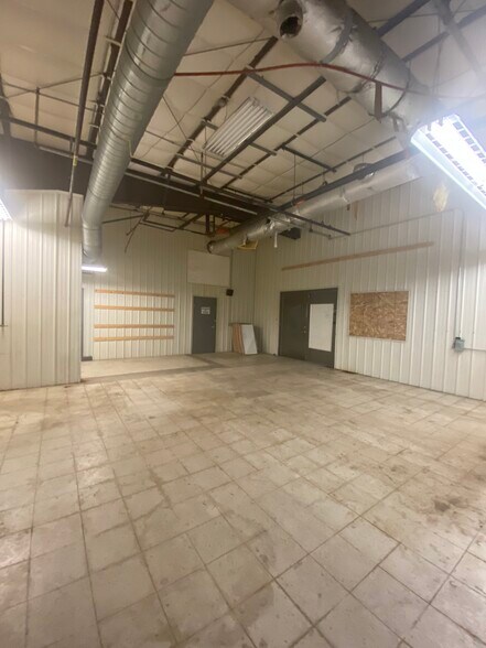 More Photos Of 911 Pine St, Saint Croix Falls Manufacturing For Sale