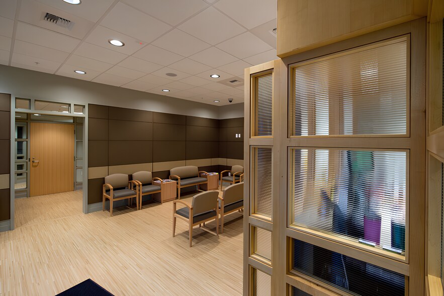 More Photos Of 2500 Squalicum Pky, Bellingham Medical For Sale