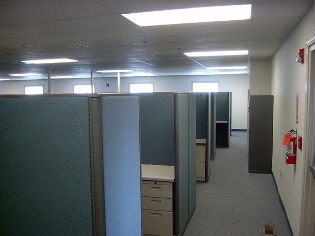 More Photos Of 130 E Burr Blvd, Kearneysville Office For Lease