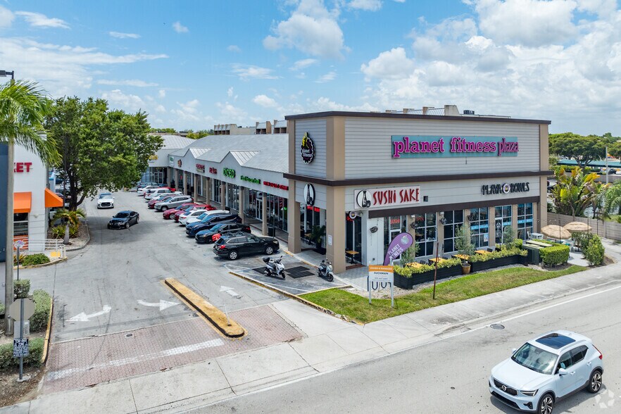 Primary Photo Of 10834-10880 SW 104th St, Miami General Retail For Lease