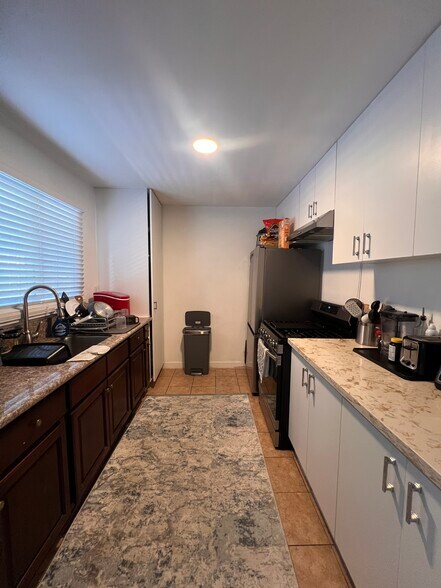 More Photos Of 4118 Redondo Beach Blvd, Torrance Apartments For Sale