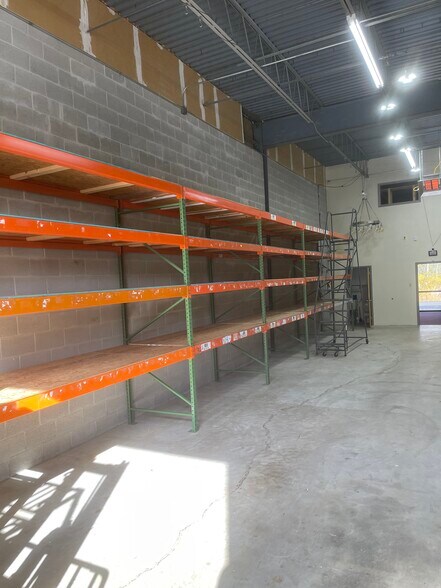 More Photos Of 24 Hagerty Blvd, West Chester Flex For Lease