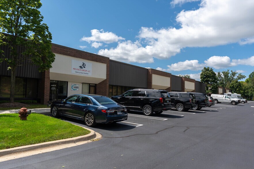 More Photos Of 21455 Melrose Ave, Southfield Unknown For Lease