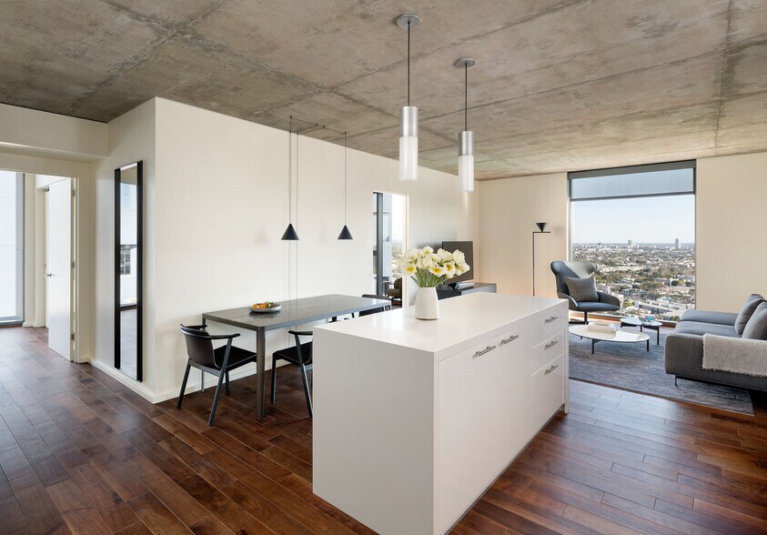 More Photos Of 8500 W Sunset Blvd, West Hollywood Apartments For Lease