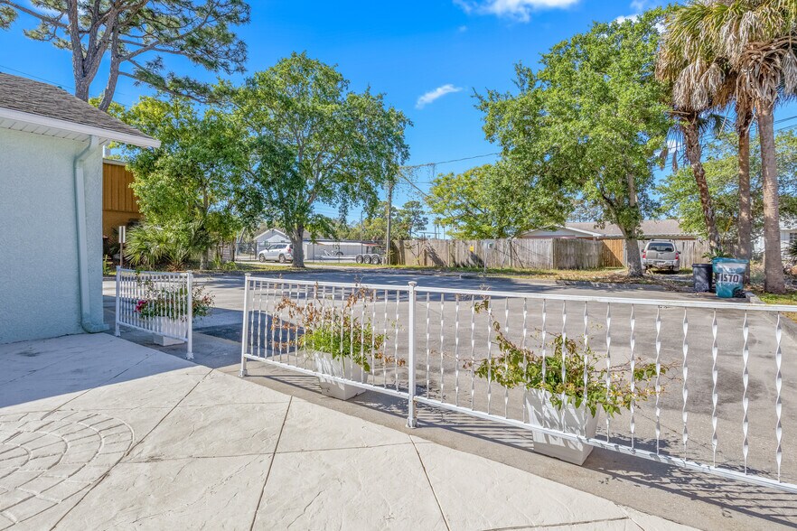 More Photos Of 1570 N Harbor City Blvd, Melbourne Office Residential For Sale