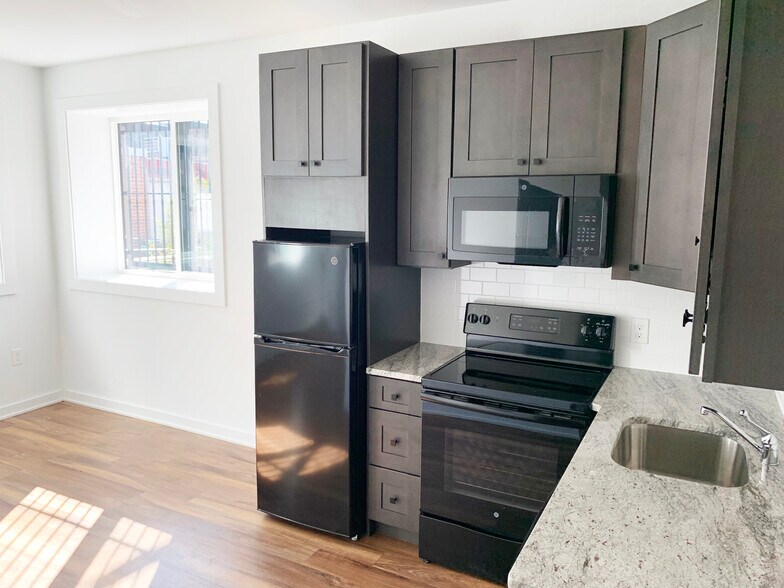 More Photos Of , Washington Multifamily For Sale