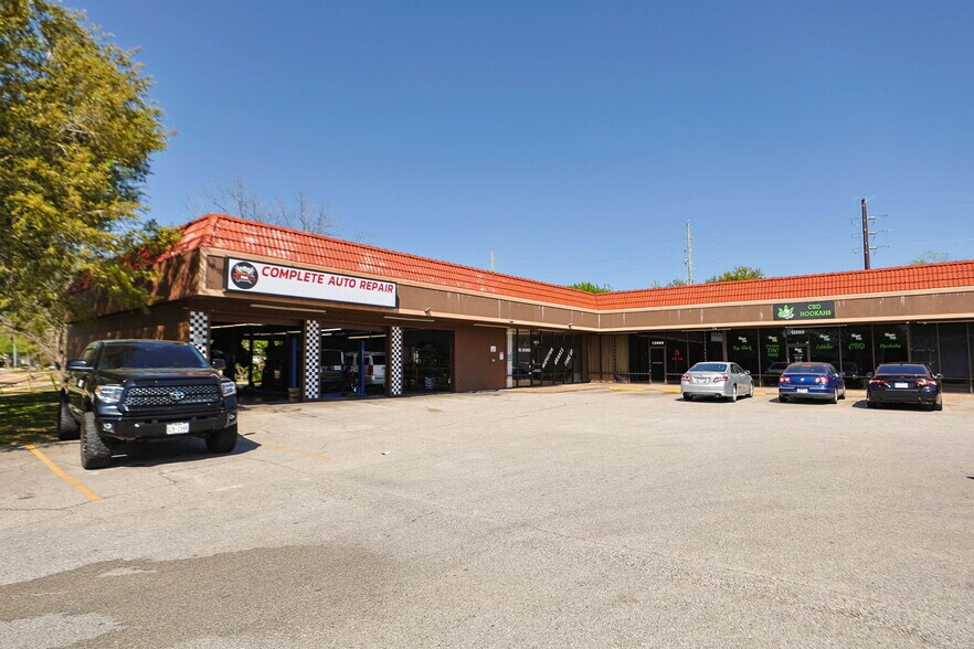 More Photos Of 13660-13670 Westheimer Rd, Houston Auto Repair For Sale