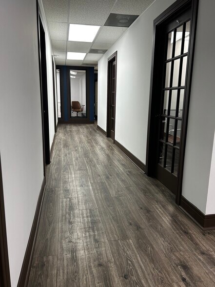 More Photos Of 4042-4044 N Elston Ave, Chicago Storefront Retail Office For Lease