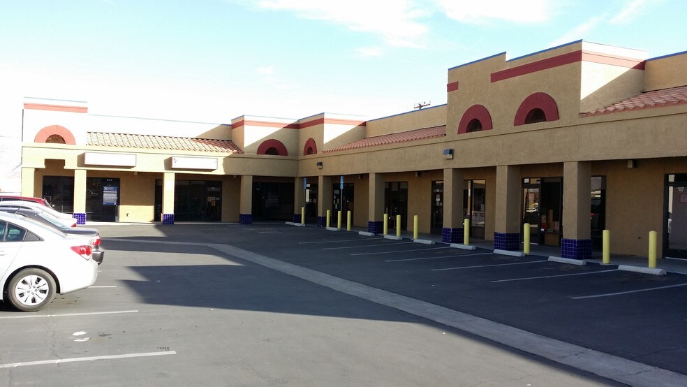 More Photos Of 13589 Navajo Rd, Apple Valley Unknown For Lease