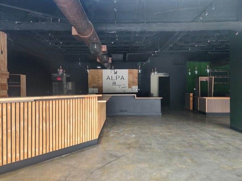 More Photos Of 1560 Central Ave, Saint Petersburg Apartments For Lease