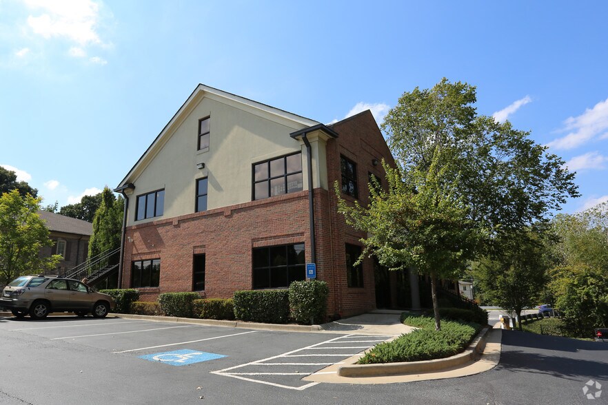 More Photos Of 4833 S Cobb Dr, Smyrna Medical For Lease