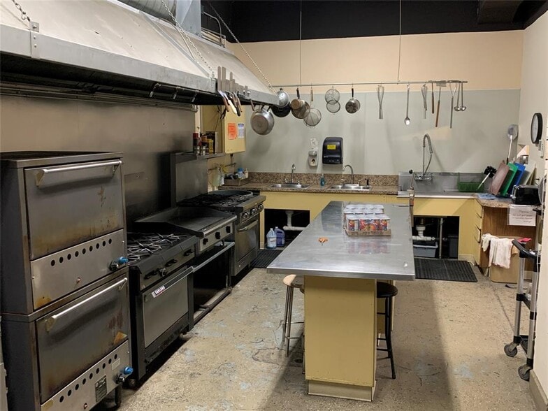 More Photos Of 255 Washington St, Binghamton Religious Facility For Sale