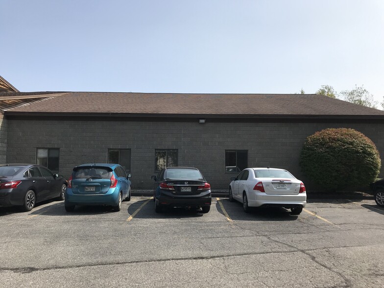 More Photos Of 37-41 Evergreen Dr, Portland Warehouse For Lease