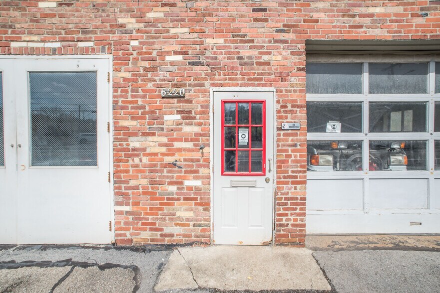 More Photos Of 6220 Library Rd, Bethel Park Auto Repair For Sale