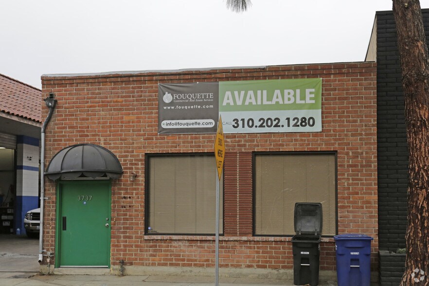 More Photos Of 3737 Robertson Blvd, Culver City Loft Creative Space For Lease