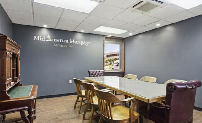 More Photos Of 200 E Walnut St, Columbia Office For Sale