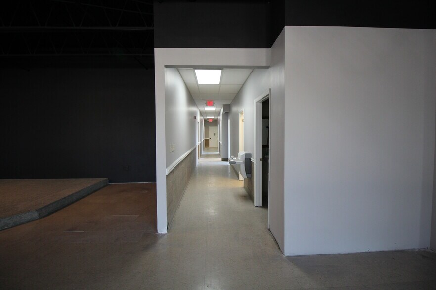 More Photos Of 2020 Kingsley Ave, Orange Park Medical For Lease