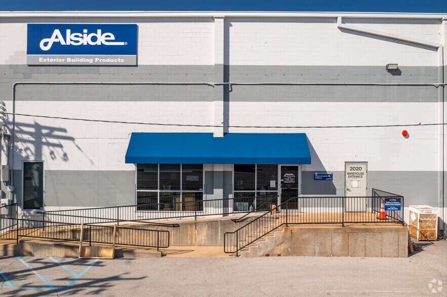 More Photos Of 2012 Corporate 44 Dr, Fenton Unknown For Lease