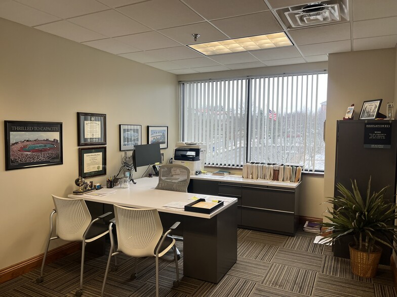 More Photos Of 4500 Brooktree Rd, Wexford Medical For Lease