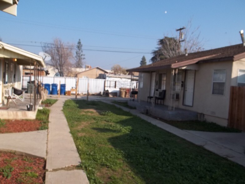 More Photos Of 2208 Lake St, Bakersfield Apartments For Sale