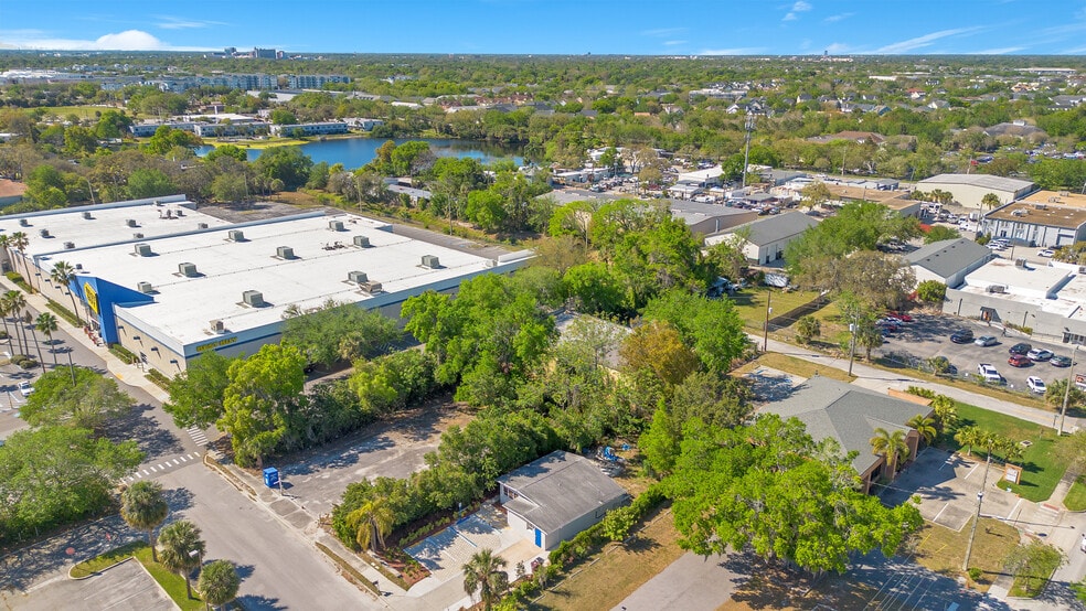 More Photos Of 4749 Hargrave St, Orlando Medical For Lease