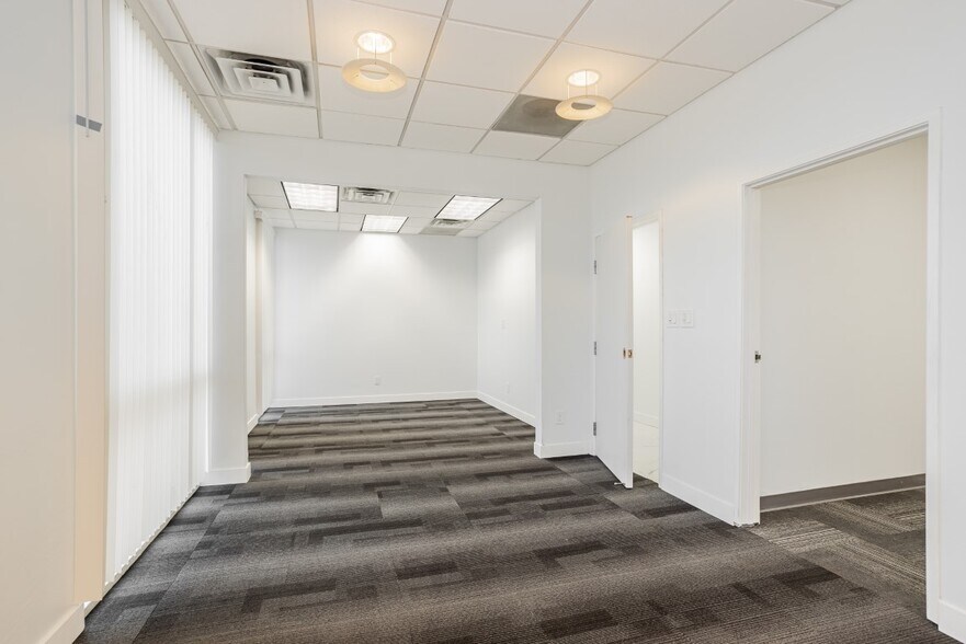 More Photos Of 3215 Birtcher Dr, Las Vegas Office For Lease