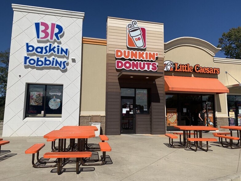 Primary Photo Of 2708 Pine St, Arkadelphia Fast Food For Sale