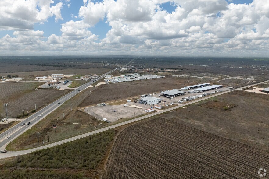 More Photos Of 10777 Highway 183 S, Austin Warehouse For Sale