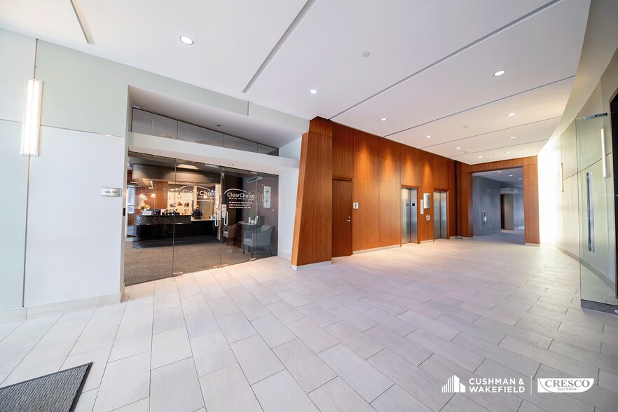 More Photos Of 31099 Chagrin Blvd, Pepper Pike Office For Sale