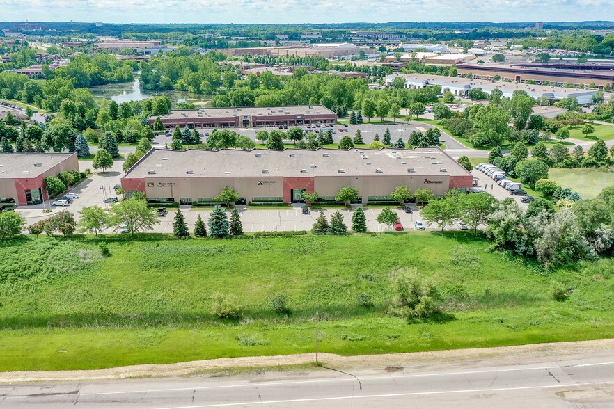 Primary Photo Of 935 Blue Gentian Rd, Eagan Light Manufacturing For Lease