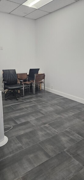 More Photos Of 1411 N Dixie Hwy, Lake Worth Freestanding For Lease
